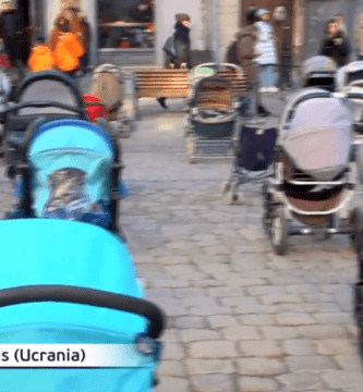 110 cochecitos de bebé los menores muertos por la guerra de Ucrania