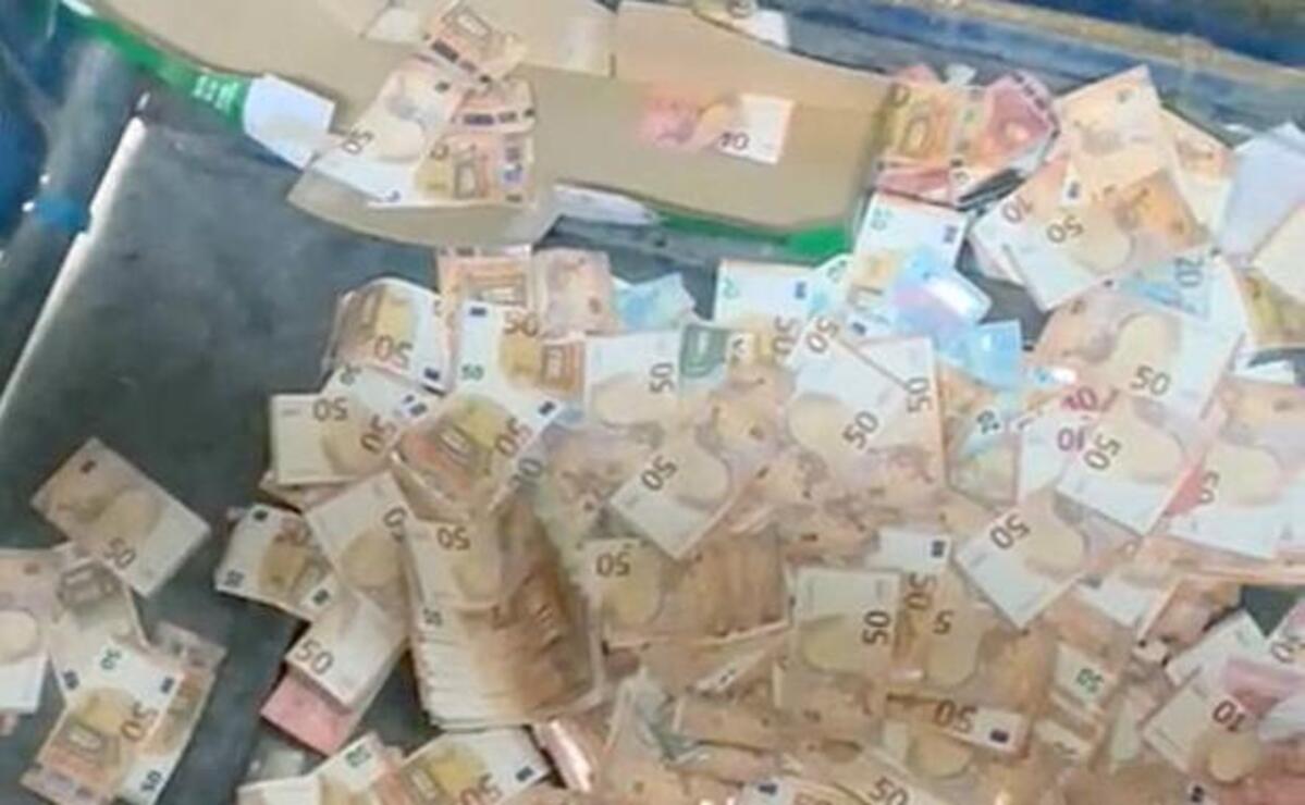 Un hombre tira 46.645 euros a un contenedor en Valladolid